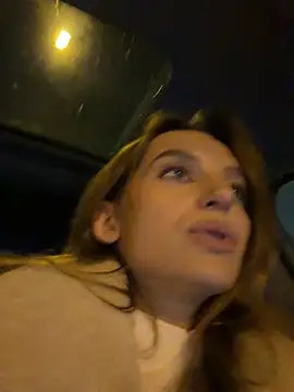 -AngelAri- élő XXX-chatje