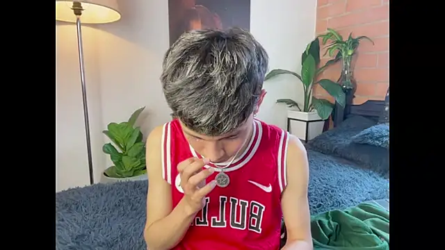 แชท XXX สดของ Andy_Belier23