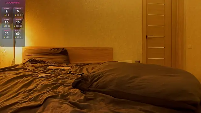 julya_flowerss লাইভ XXX চ্যাট