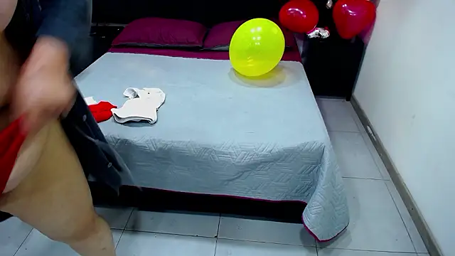 XXX chat uživo modela QueenMatturex