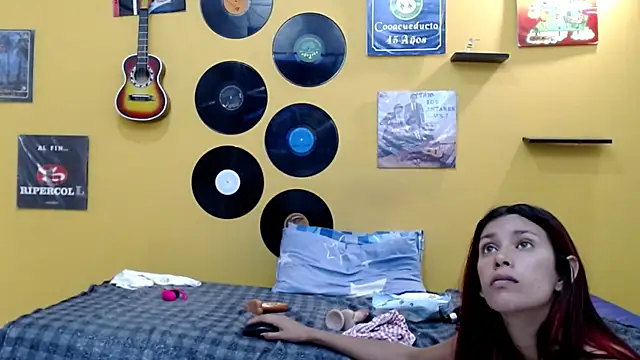 skinnyverus18 – Naživo XXX chat