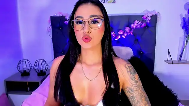 XXX chat uživo modela SagiraBelle