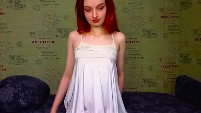 XXX chat uživo modela emi_less