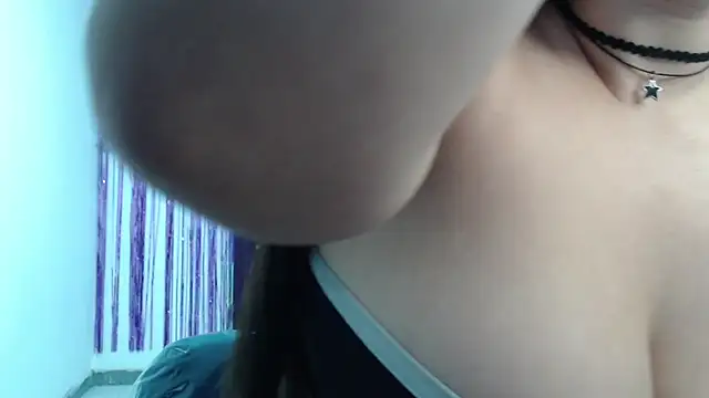 Emilyfire_69 – Naživo XXX chat