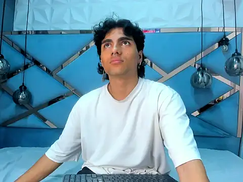 XXX chat uživo modela MattFiore