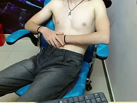XXX chat uživo modela Anthony_Rays