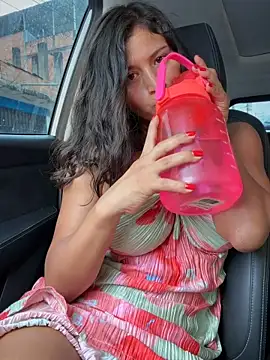 Czat XXX na żywo – sexi_noemi