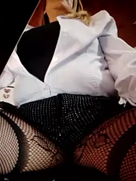 yayita_mature Obrolan Langsung XXX