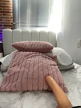 Chat +18 de Libia_James ao vivo