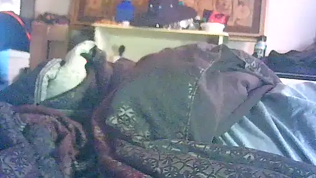 Pertunjukan Kamera Web ON3YOULLN3VER_FIR3