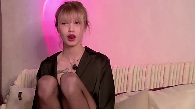 BellaSecrettt – Kamerová šou