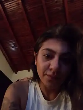 Chat +18 de Arii_Anna ao vivo