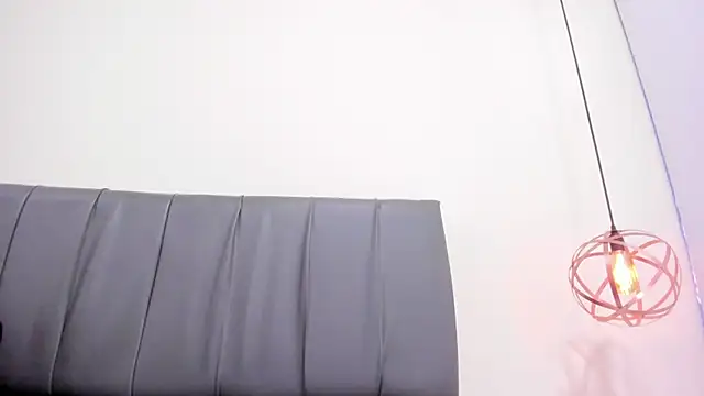 Chat +18 de iisabella_noa ao vivo