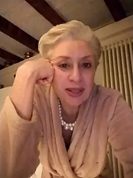 XXX chat uživo modela divinaerotica