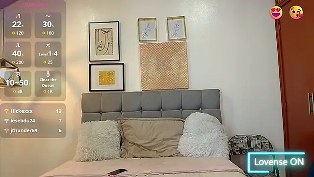 Chat +18 de _naomi_s ao vivo