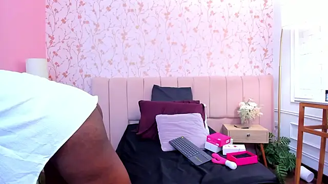 amber-hill Adlı Modelin Web Kamerası Şovu