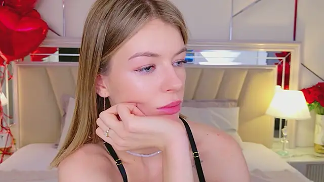 MeganMour ওয়েবক্যাম শো