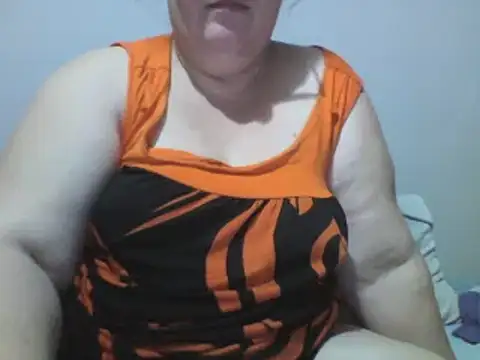 JuicyBellaaa Webcamshow