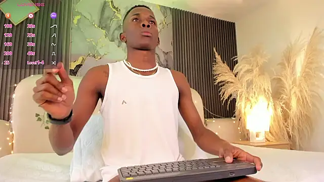 Chatroom XXX en direct de JacksonMuller_