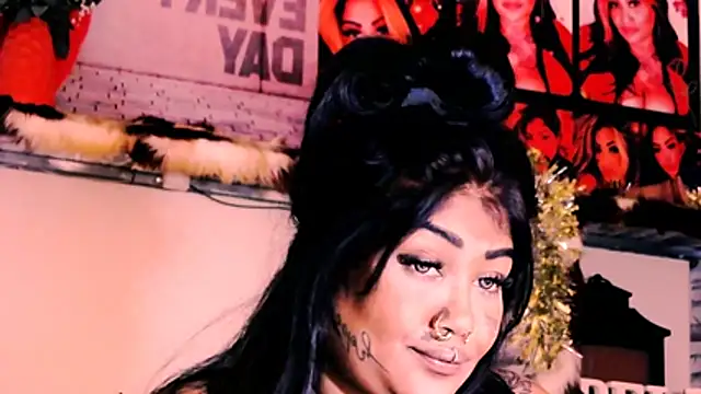 indian_dreamgirl Adlı Modelin Canlı XXX Sohbeti