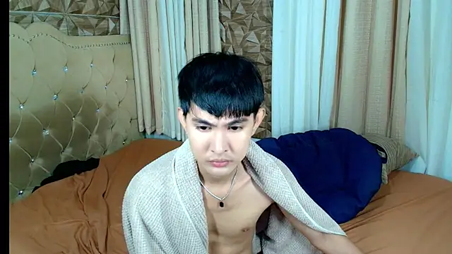 xlovercutietwink Show Webcam