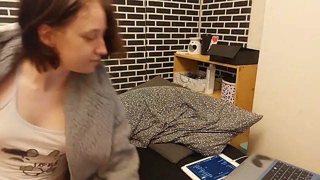 Spatgirl 现场XXX聊天