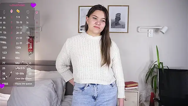 MayPortman: διαδικτυακό σόου στην κάμερα