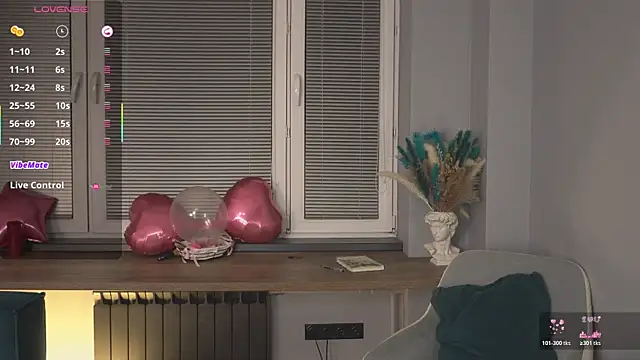 OssieCrews Chat XXX live