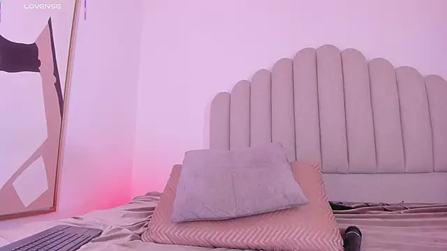 Nikki_Angel_ live XXX chat