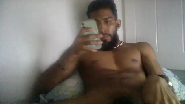 XXX chat uživo modela Zyan_Moratto