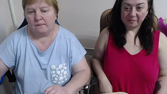 Bertie_Adeline live XXX chat