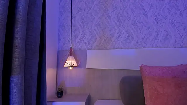 Chat +18 de Vittoria__rossi ao vivo