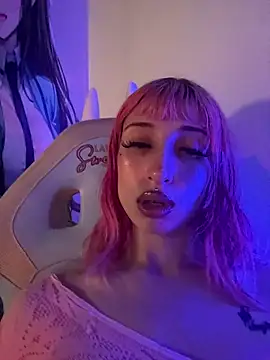 Chatroom XXX en direct de Maaddy_LS