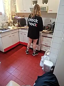 Elnonoykeila77のライブXXXチャット