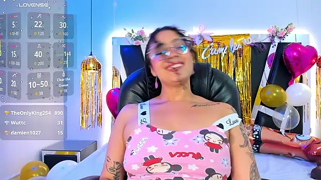 antonelllepiercee's Live XXX Chat