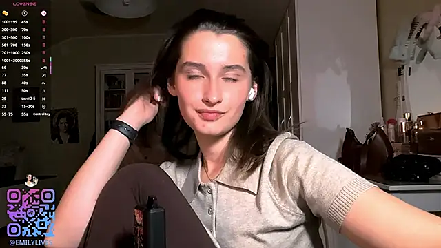 Chatroom XXX en direct de DarlineBrustera