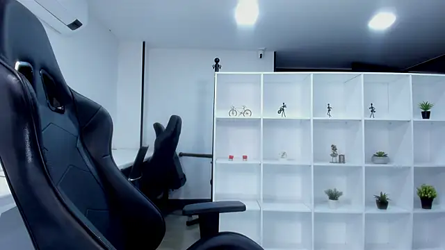 natural_bigboobs Adlı Modelin Web Kamerası Şovu