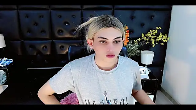 Daniela_Pink_'s Live XXX Chat