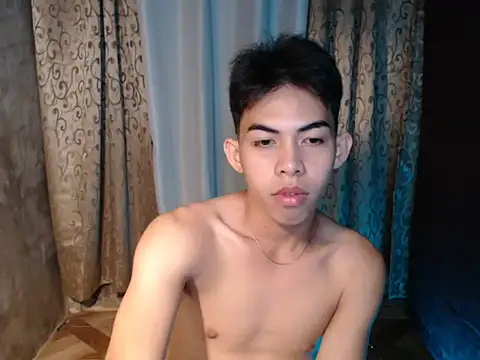 Urhotsilverboy Pertunjukan Webcam