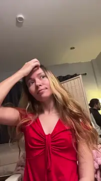 PocketElsa Adlı Modelin Canlı XXX Sohbeti