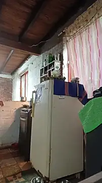 ChanneldelaCroix: διαδικτυακό σόου στην κάμερα