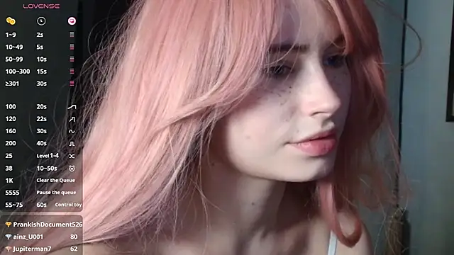 PieraMarch élő XXX-chatje