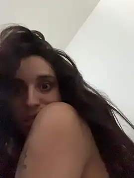 Chat +18 de gigi333regi ao vivo