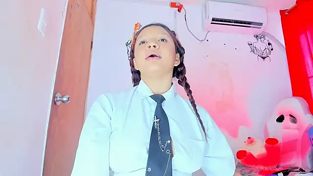 Chat XXX ao vivo de Emily_Coper18