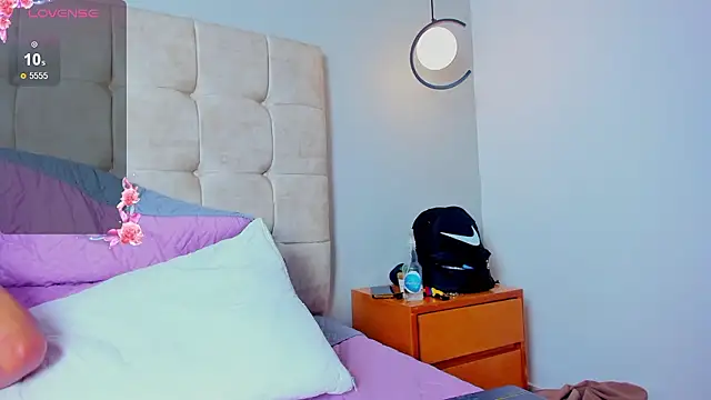 twink_royale18's Live XXX Chat