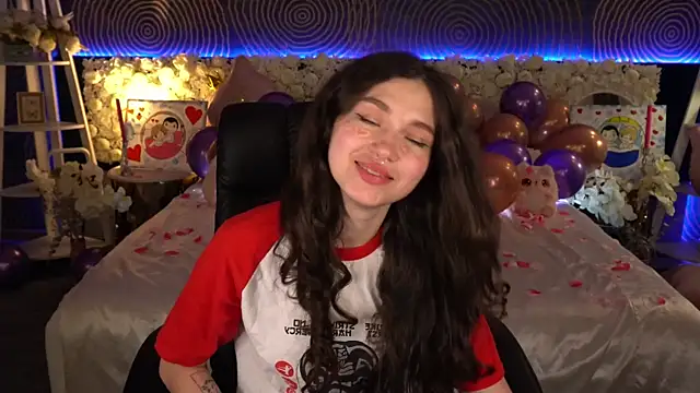 Show modela BabyFlowerr na web-kameri