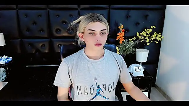 Daniela_Pink_ লাইভ XXX চ্যাট