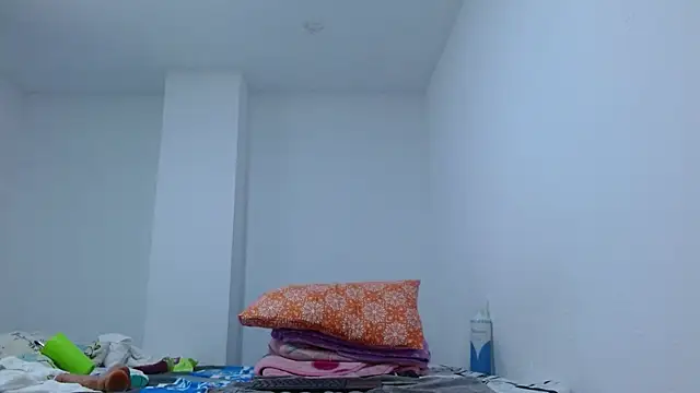 isabel_24_gil: απευθείας συνομιλία ΧΧΧ