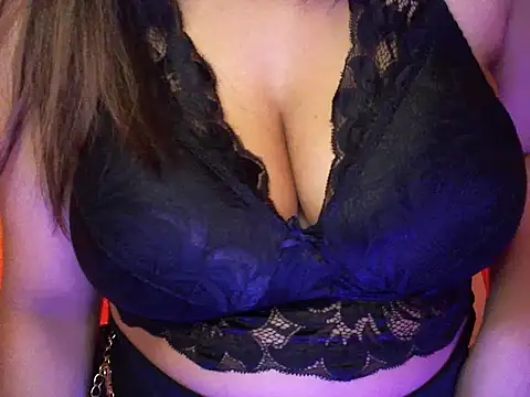 Samantha_77's Live XXX Chat
