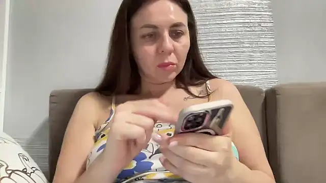 Show modela Darsy_Rox na web-kameri